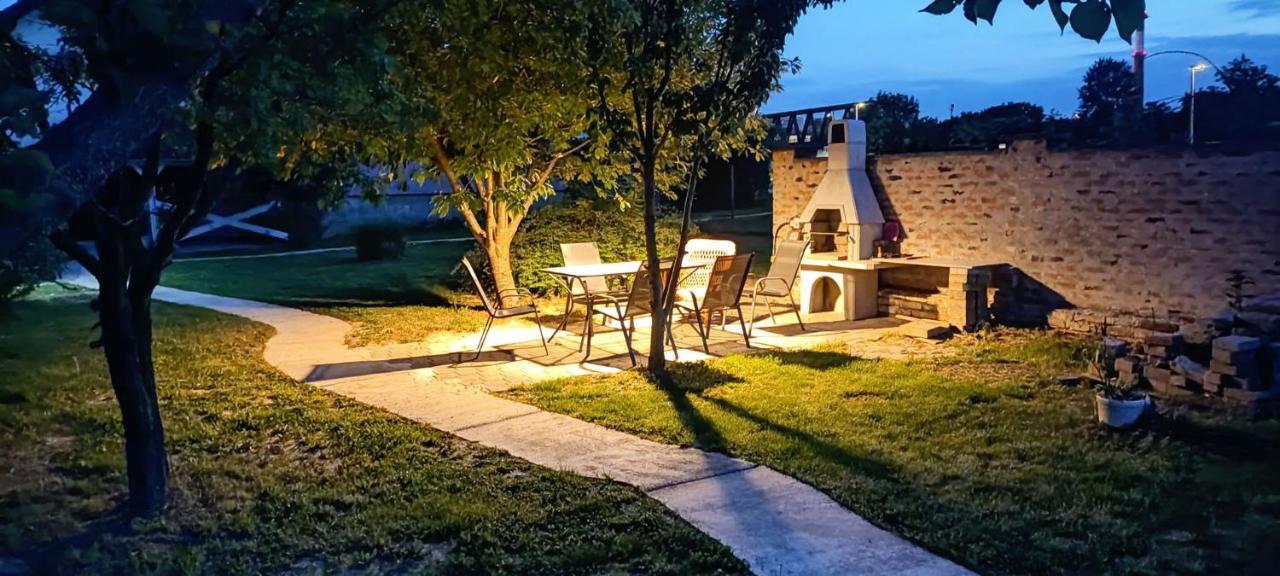 Apartments Osijek By The River 외부 사진